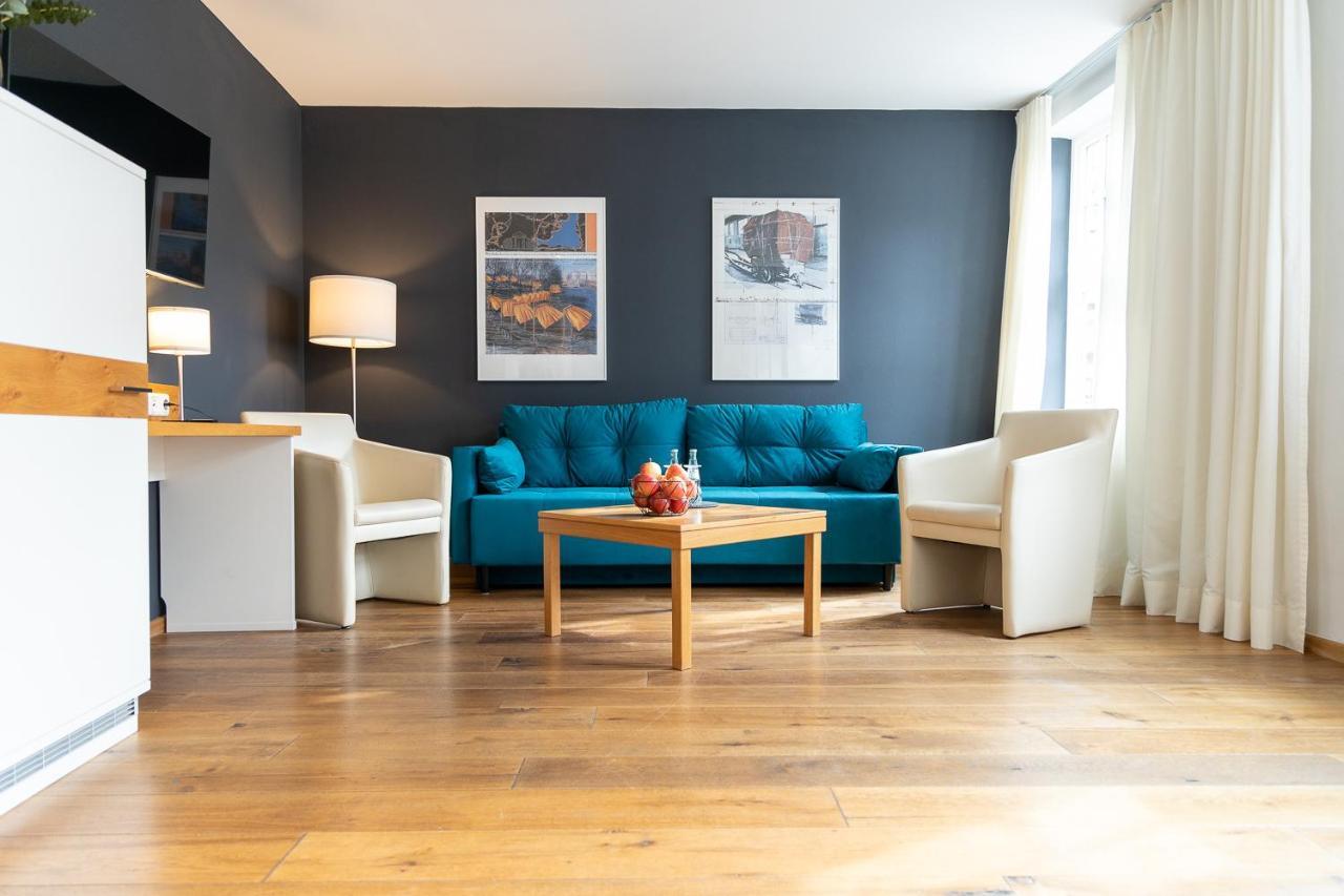 Schiefer Suite Hotel & Apartments Гослар Екстериор снимка