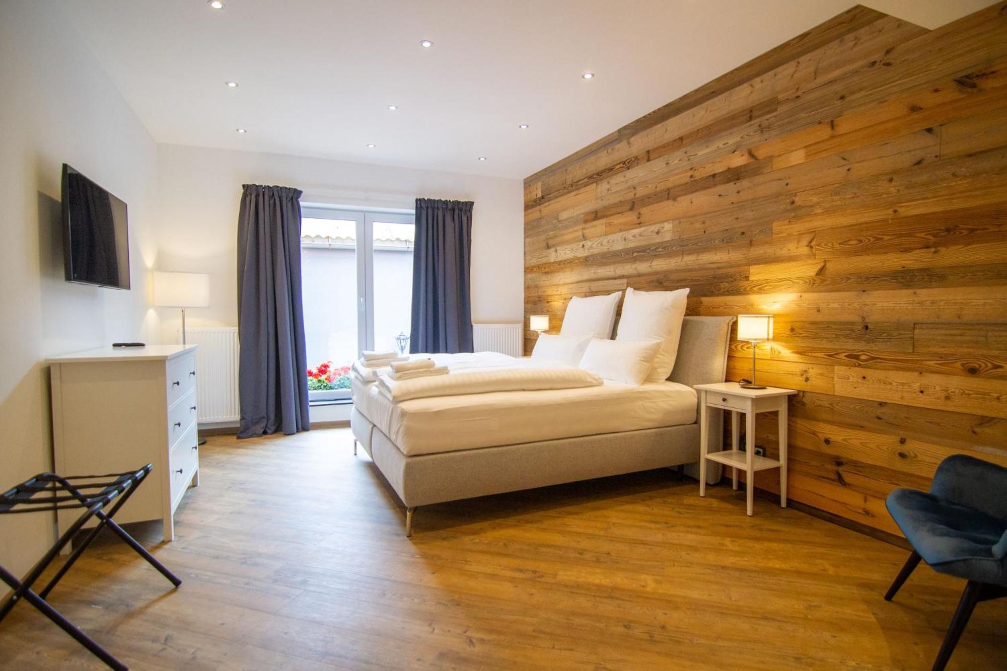 Schiefer Suite Hotel & Apartments Гослар Екстериор снимка