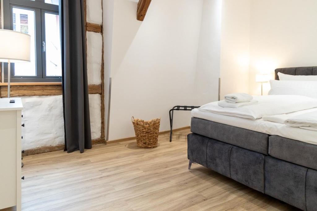 Schiefer Suite Hotel & Apartments Гослар Екстериор снимка