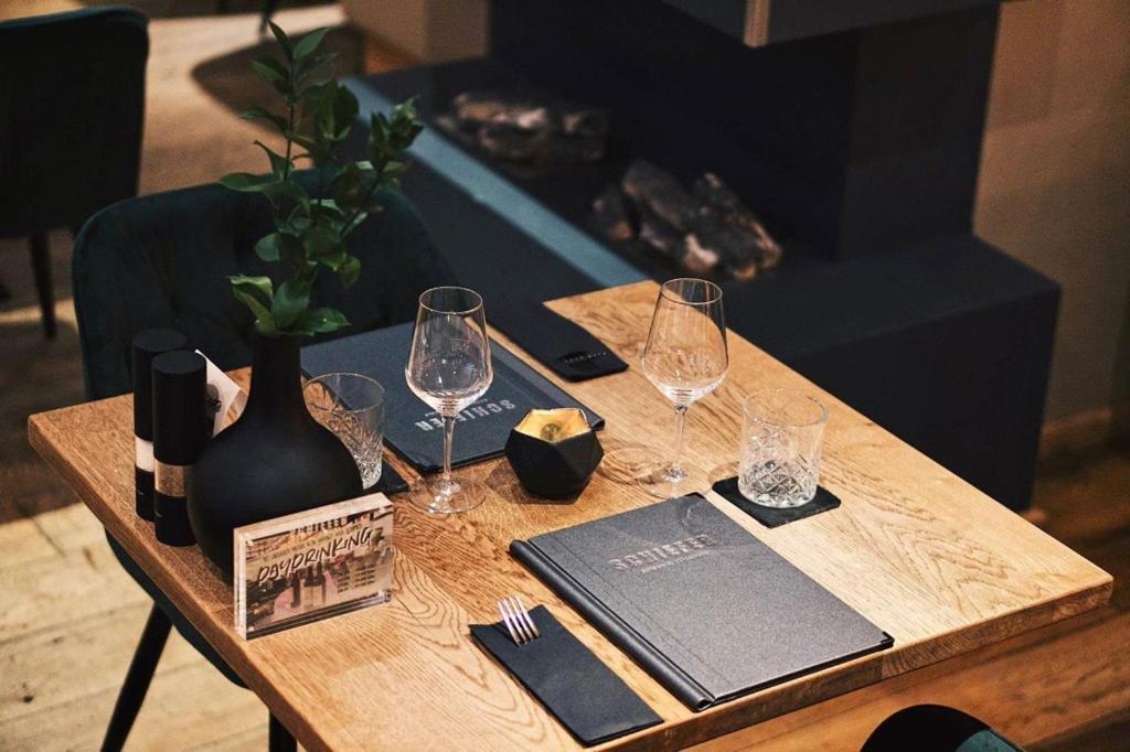 Schiefer Suite Hotel & Apartments Гослар Екстериор снимка